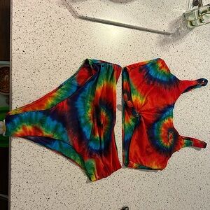 Funky high-waisted bathing suit set with pads!!!!